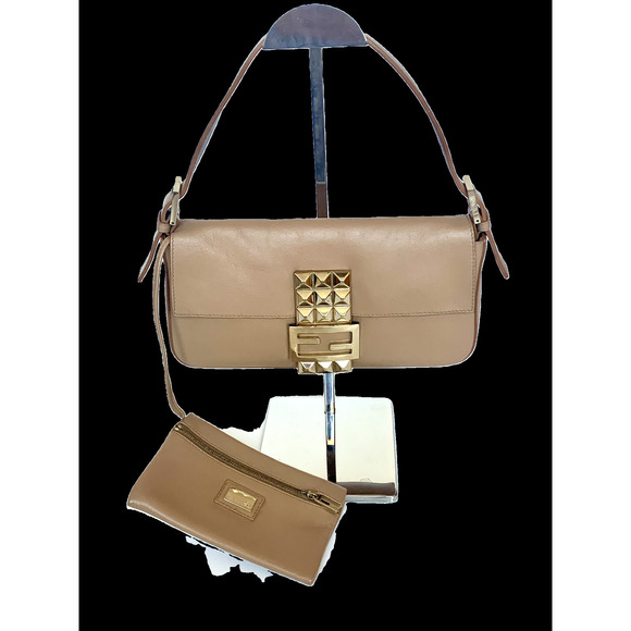 Fendi Baguette Beige Leather with Gold Studded Metal Buckle - Picture 3 of 16